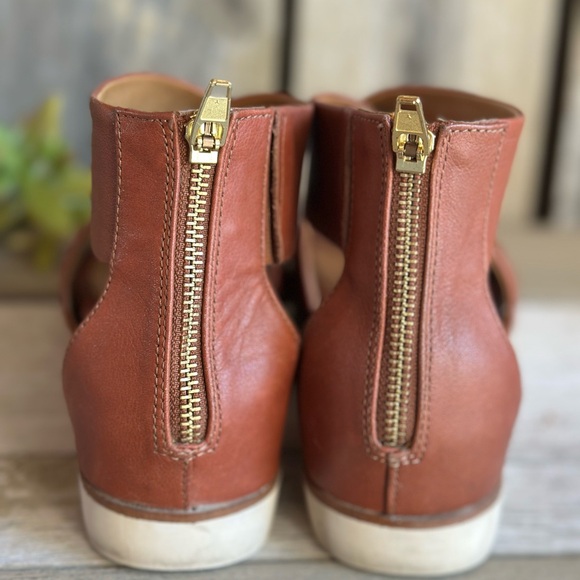 Women's Bussola Tan Leather Sandals Size 39 - Picture 3 of 8